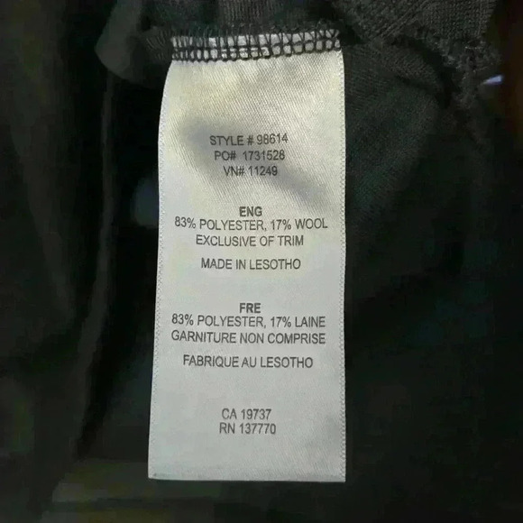 V-neck Athetic Sweater - Picture 4 of 6